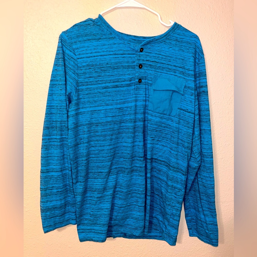 Men’s crew neck shirt